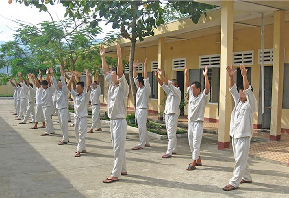 Hạn chế, đẩy lùi HIV