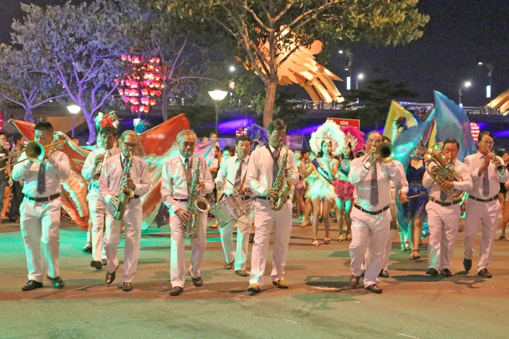 Đà Nẵng tổ chức bắn pháo hoa kỷ niệm 22 năm thành phố trực thuộc Trung ương ảnh 3