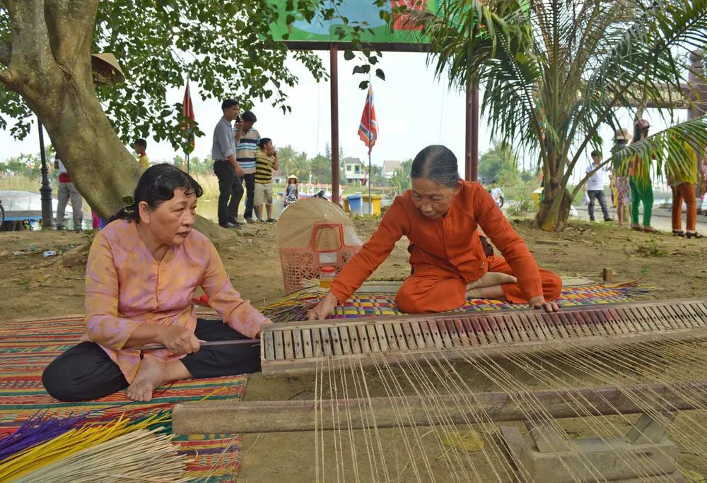 Sôi động giỗ Tổ nghề mộc Kim Bồng ảnh 7