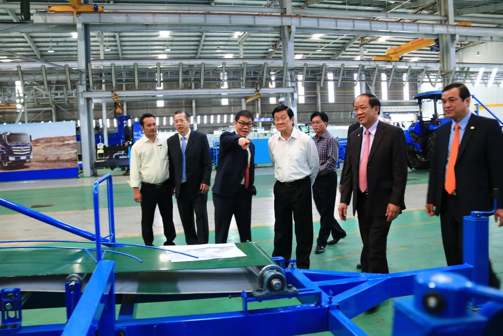 4,5 tỷ đồng mua máy lọc nước trao tặng cho 49 trường học huyện Núi Thành   ảnh 1