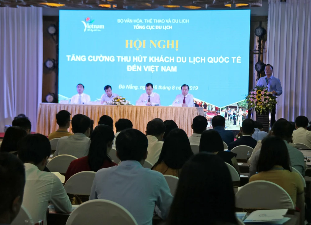 Tìm giải pháp thu hút khách du lịch quốc tế đến Việt Nam ảnh 2 Tìm giải pháp thu hút khách du lịch quốc tế đến Việt Nam ảnh 2