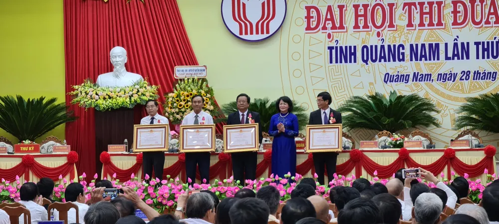 Quảng Nam tổ chức Đại hội thi đua yêu nước lần thứ VIII  ảnh 5 Quảng Nam tổ chức Đại hội thi đua yêu nước lần thứ VIII  ảnh 5