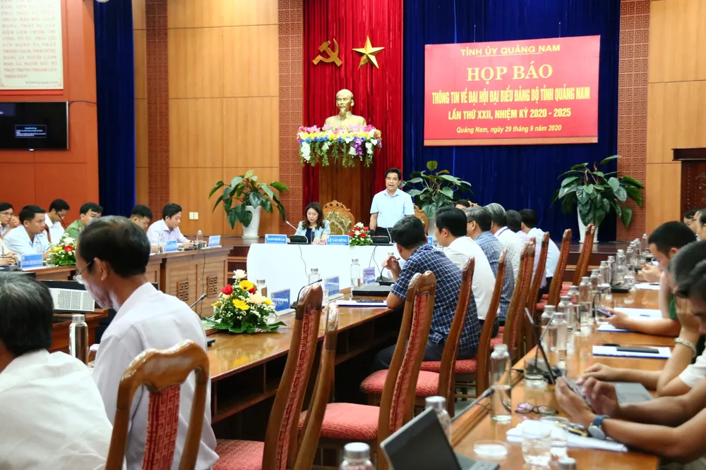 Hơn 400 đại biểu tham dự Đại hội đại biểu Đảng bộ tỉnh Quảng Nam lần thứ XXII ảnh 2 Hơn 400 đại biểu tham dự Đại hội đại biểu Đảng bộ tỉnh Quảng Nam lần thứ XXII ảnh 2