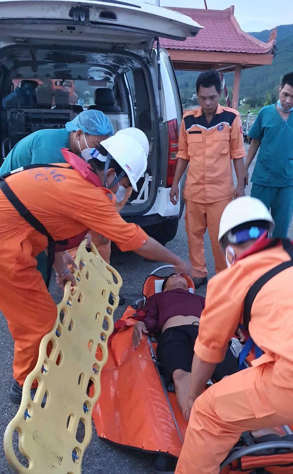 Cứu thuyền viên sức khỏe nguy kịch khi đang hành nghề trên vùng biển quần đảo Hoàng Sa ảnh 2