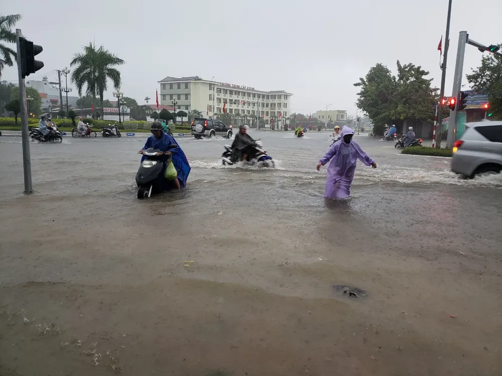 Quảng Nam lo sạt lở, Quảng Trị di dời khẩn hàng ngàn dân ảnh 5 Quảng Nam lo sạt lở, Quảng Trị di dời khẩn hàng ngàn dân ảnh 5