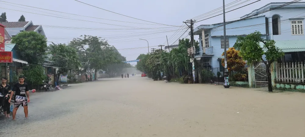 Quảng Nam di dời người dân đến nơi an toàn trước 18 giờ ngày 10-10 ảnh 2