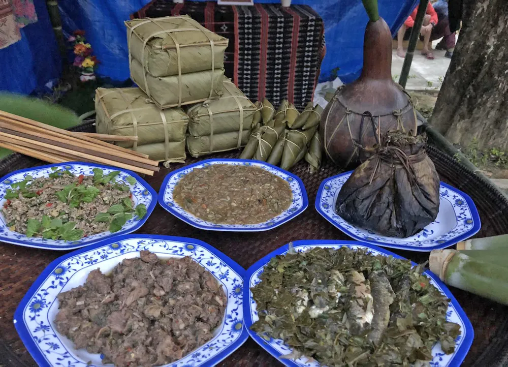 Mang tết đến cho đồng bào vùng biên ảnh 24