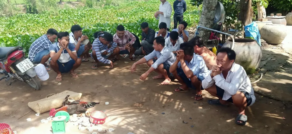 Triệt phá nhiều tụ điểm cờ bạc tại Tiền Giang ảnh 2