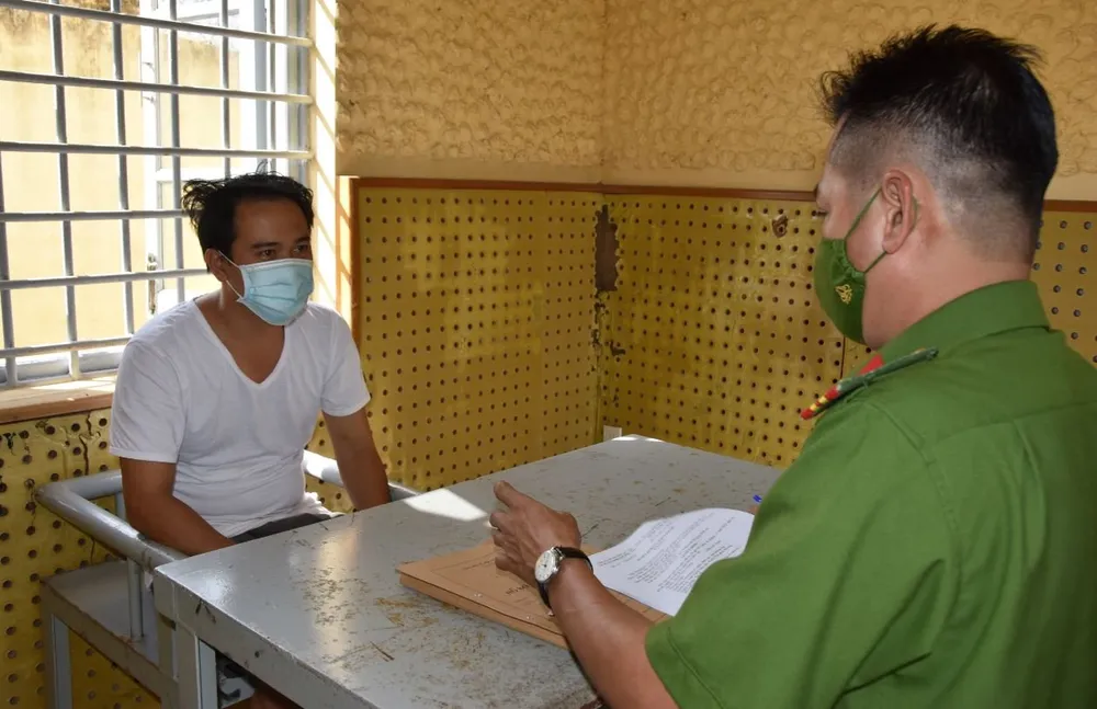 Tiền Giang: Bắt tạm giam 2 đối tượng để điều tra về hành vi “cưỡng đoạt tài sản” và “cố ý gây thương tích” ảnh 2 Tiền Giang: Bắt tạm giam 2 đối tượng để điều tra về hành vi “cưỡng đoạt tài sản” và “cố ý gây thương tích” ảnh 2