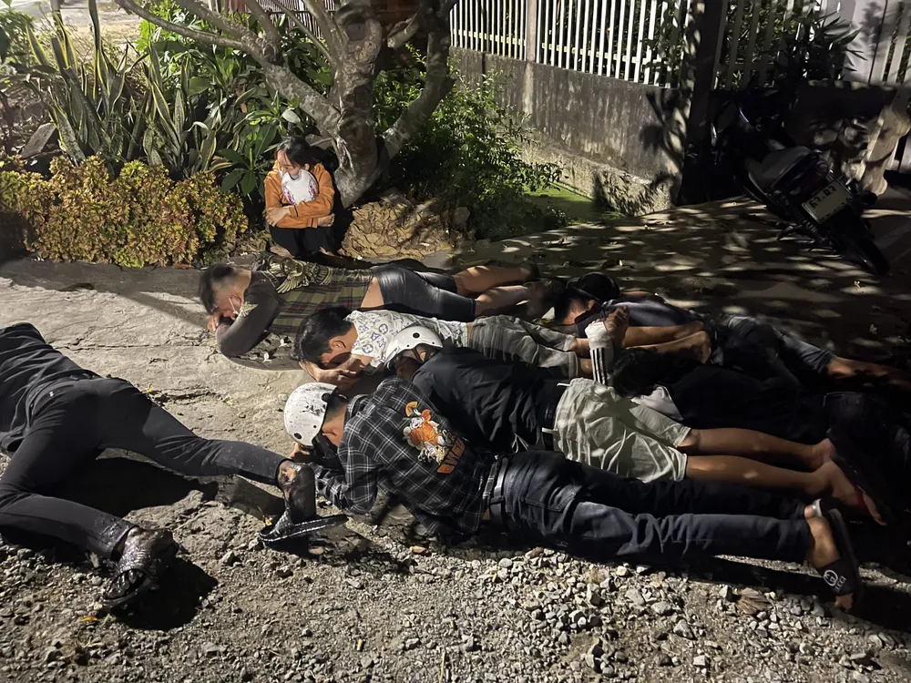 Các đối tượng đua xe bị cơ quan chức năng bắt Các đối tượng đua xe bị cơ quan chức năng bắt