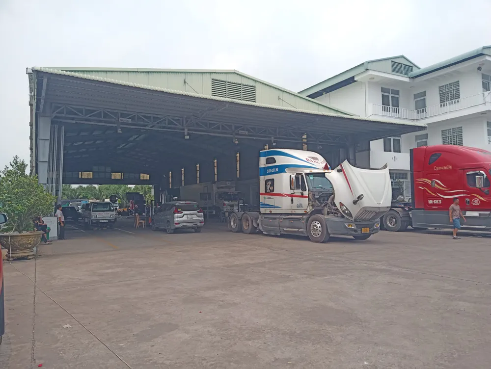 Trung tâm đăng kiểm xe cơ giới 63-02D tạm ngưng để phục vụ việc khám xét và kiểm tra Trung tâm đăng kiểm xe cơ giới 63-02D tạm ngưng để phục vụ việc khám xét và kiểm tra