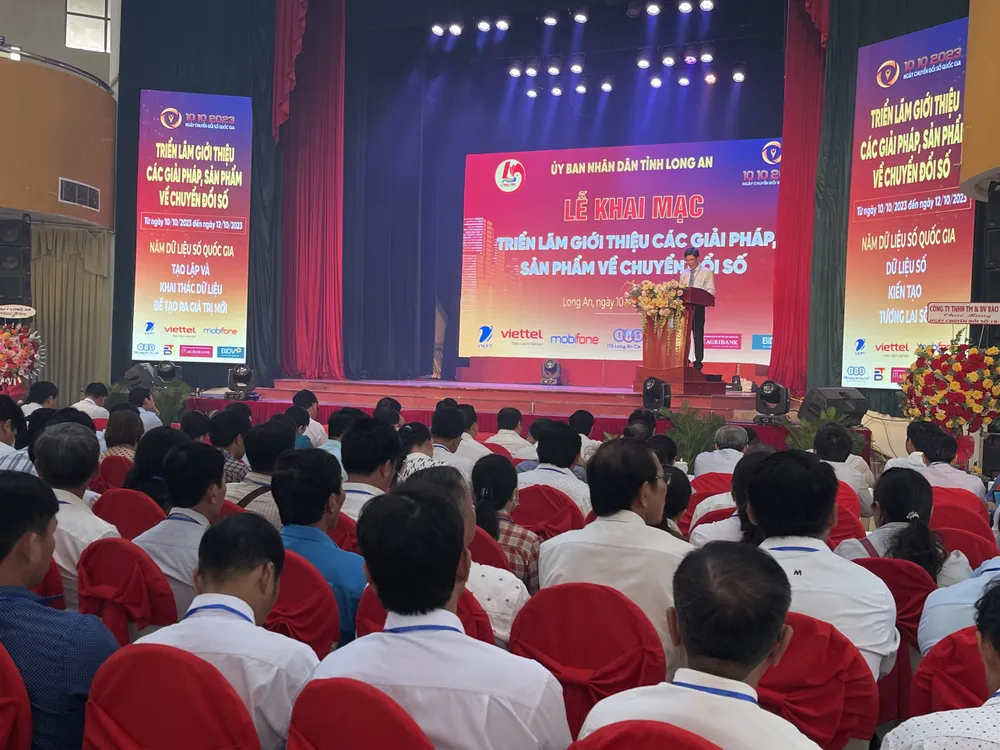 Quang cảnh buổi họp mặt