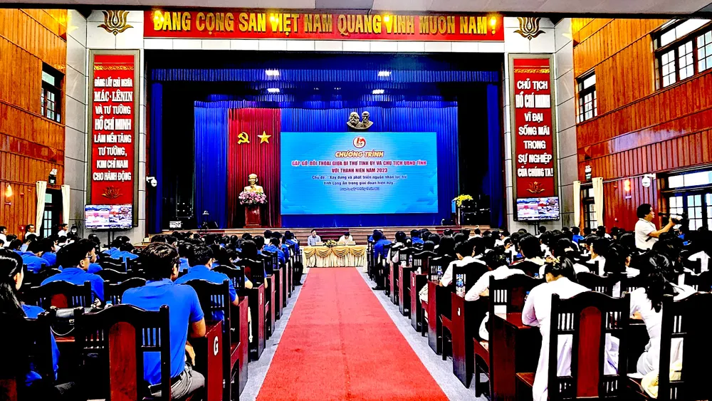 Quang cảnh chương trình đối thoại