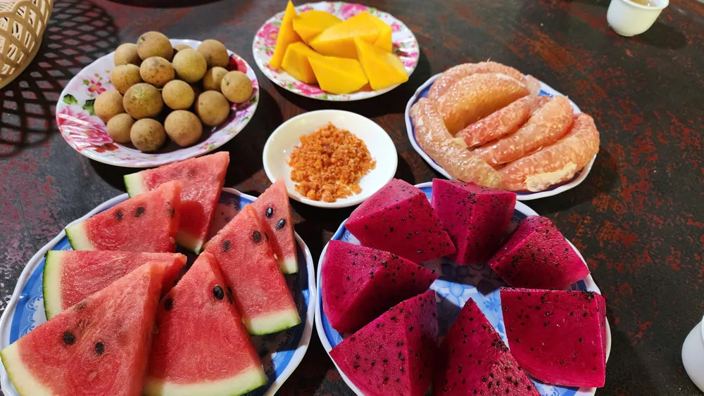 Thưởng thức trái cây ở xứ miệt vườn z6298452852154_39e25b88b58916d8a49ef8a3fd0b64e6.jpg