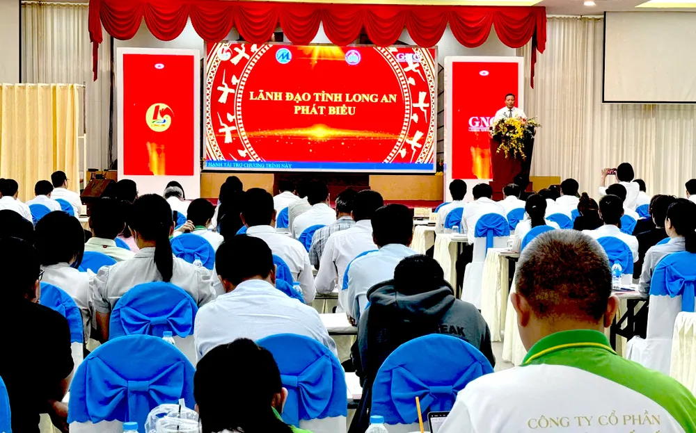 Quang cảnh hội thảo hoi thao.jpg