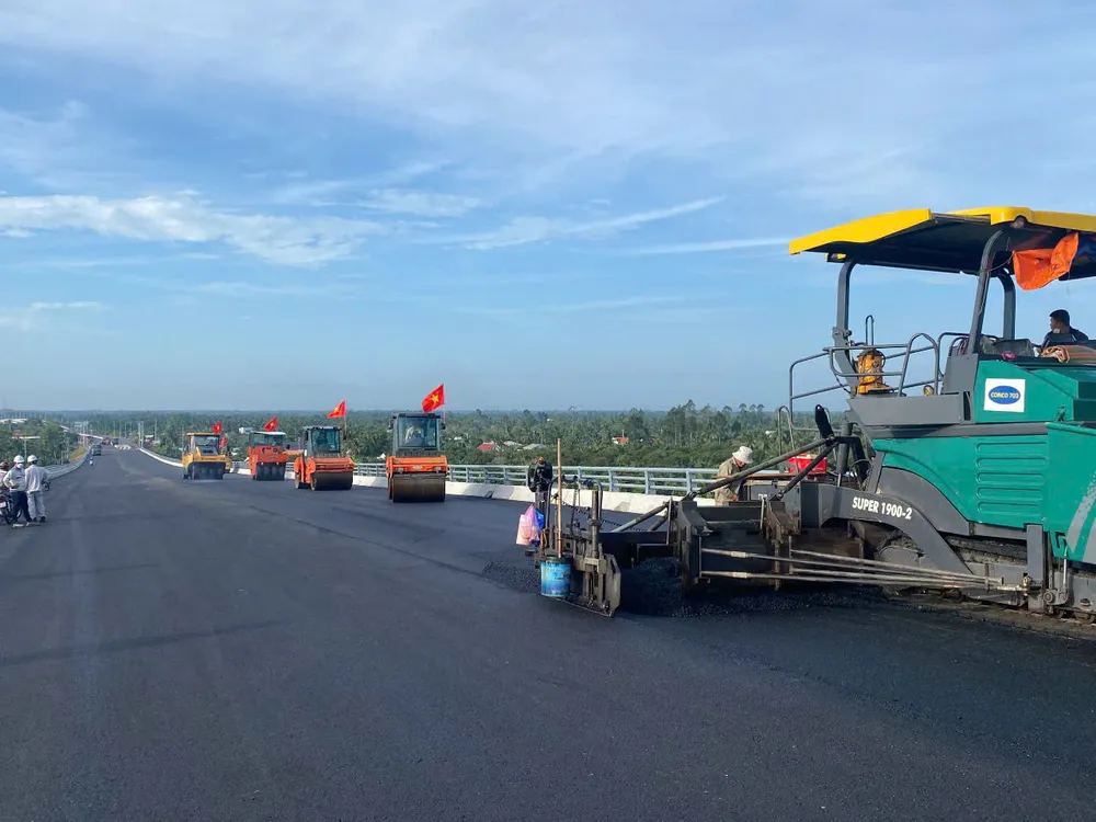Thảm bê tông nhựa mặt cầu z6780105225305_3510bfc789295101051049cfc0fd28fe.jpg