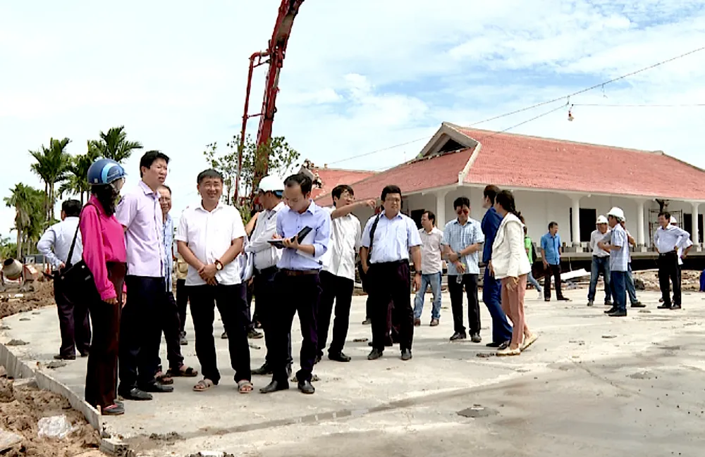 Đoàn công tác tỉnh Đồng Tháp đến kiểm tra tiến độ thi công công trình Khu lưu niệm Chi bộ An Nam Cộng sản Đảng (phường Cao Lãnh). Ảnh: DUY ANH HUYNH MINH TUAN.png