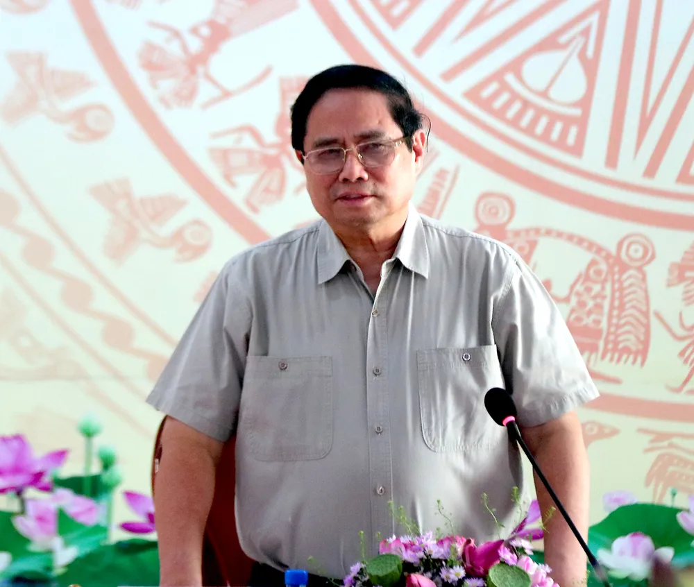 Prime Minister Pham Minh speaks at the meeting IMG_2878.JPG