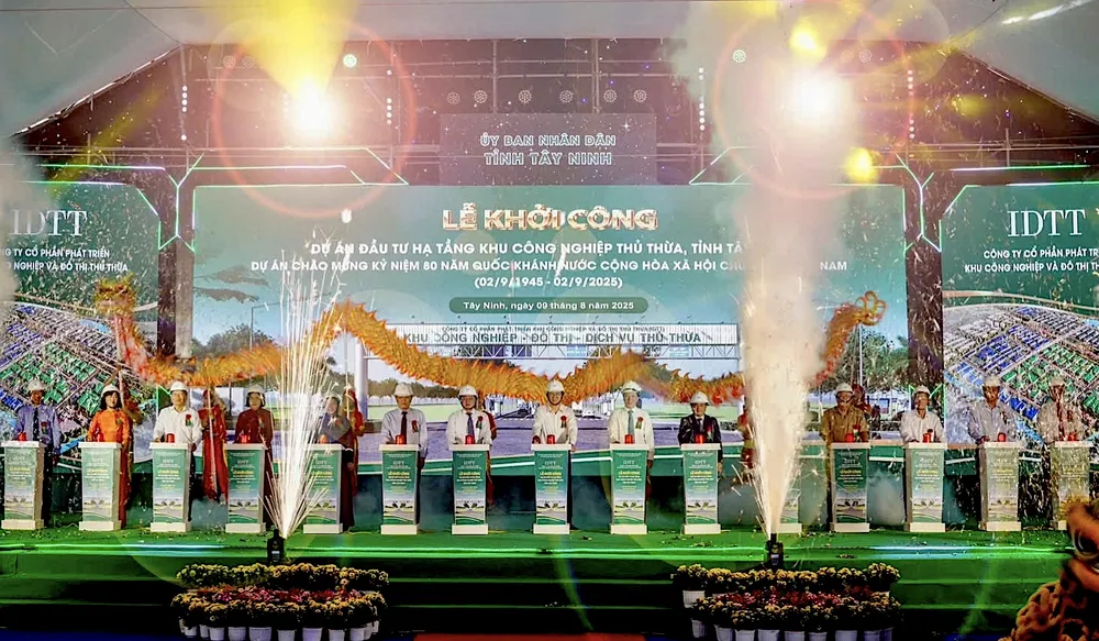 Nghi thức khởi công khoi cong thu thua.jpg