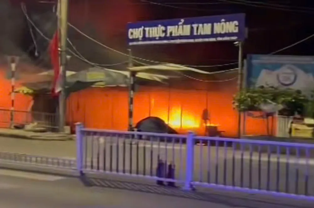 Hiện trường vụ cháy ảnh 2.jpg