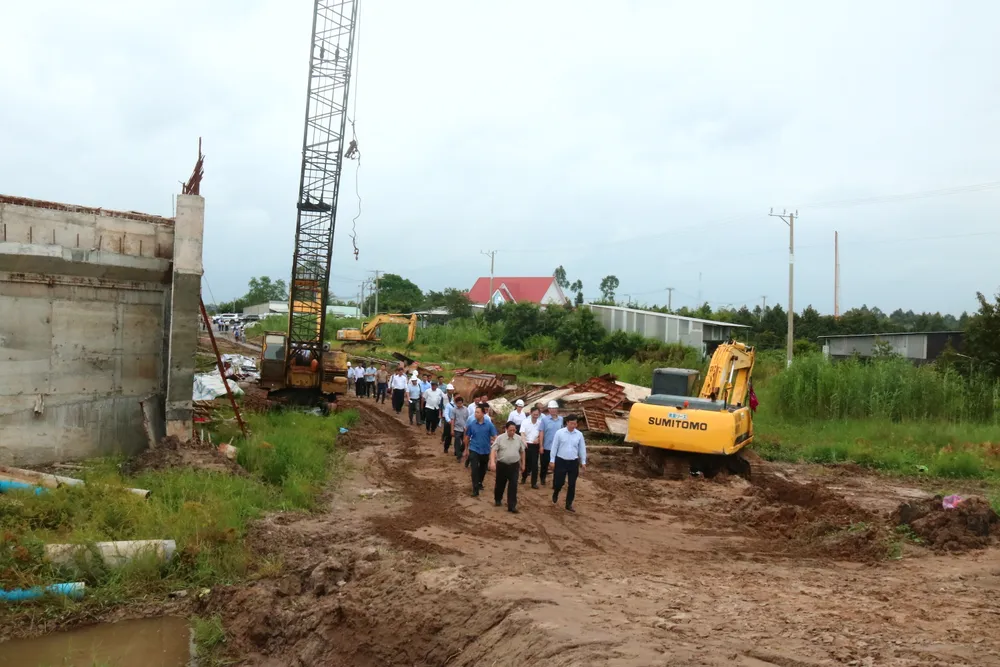 Dự án thành phần 1 cao tốc Cao Lãnh - An Hữu đã hoàn thành đạt 1.057 tỷ đồng giá trị xây lắp CAO LANH - AN HUU 1.JPG