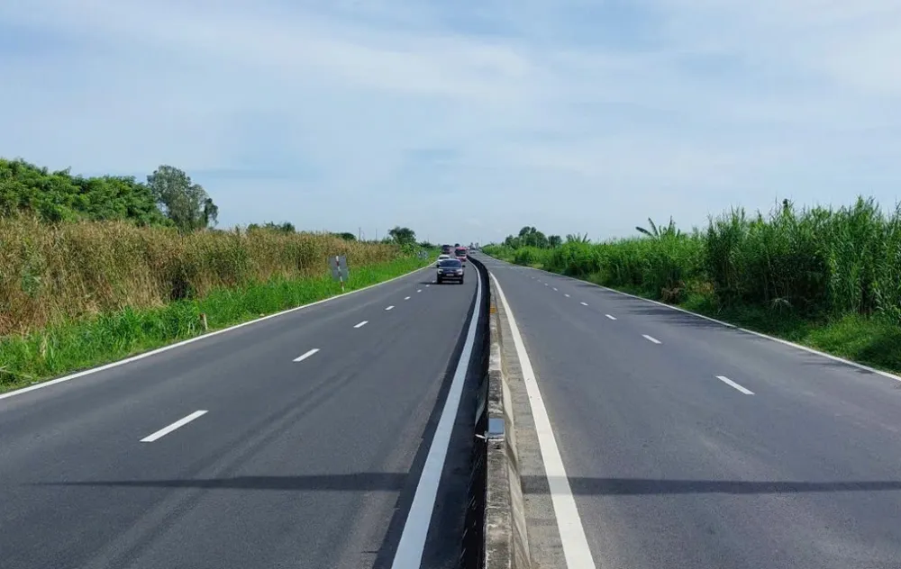 Cao tốc Lộ Tẻ – Rạch Sỏi đã đưa vào khai thác êm thuận, rút ngắn thời gian di chuyển ảnh 1.jpg