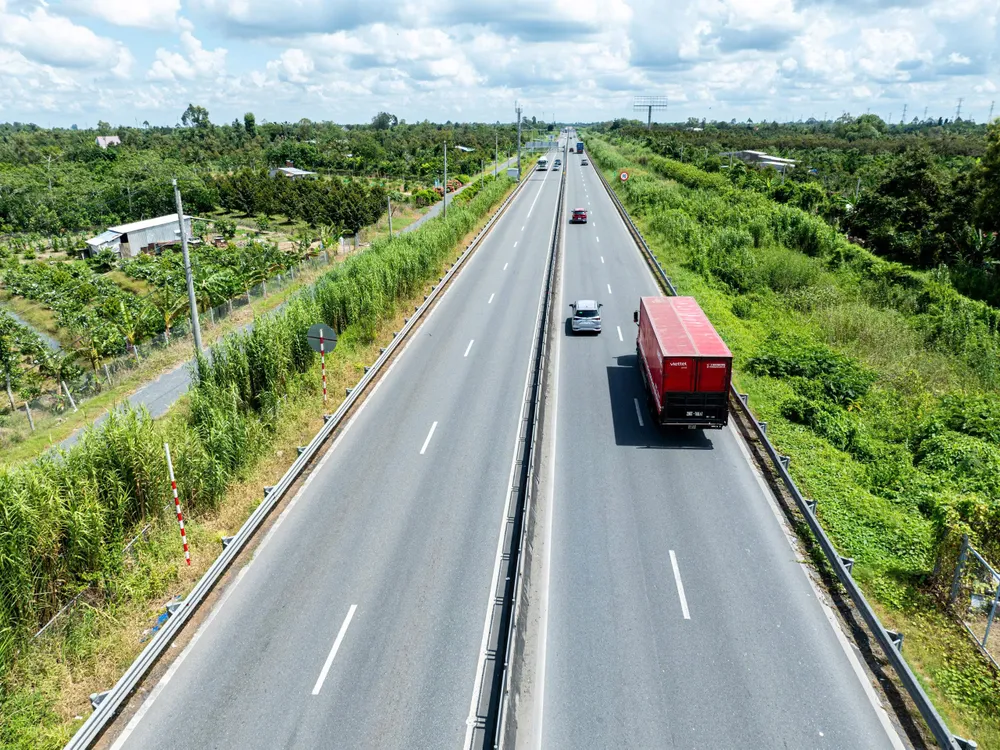 Cao tốc Trung Lương – Mỹ Thuận dài 51 km được điều chỉnh giá mới từ 0 giờ ngày 1-1-2025 ảnh 2.jpg