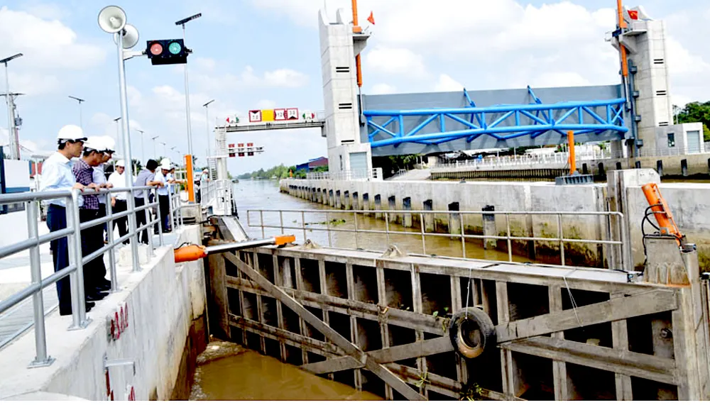 CONG AU NGUYEN TAN THANH.png