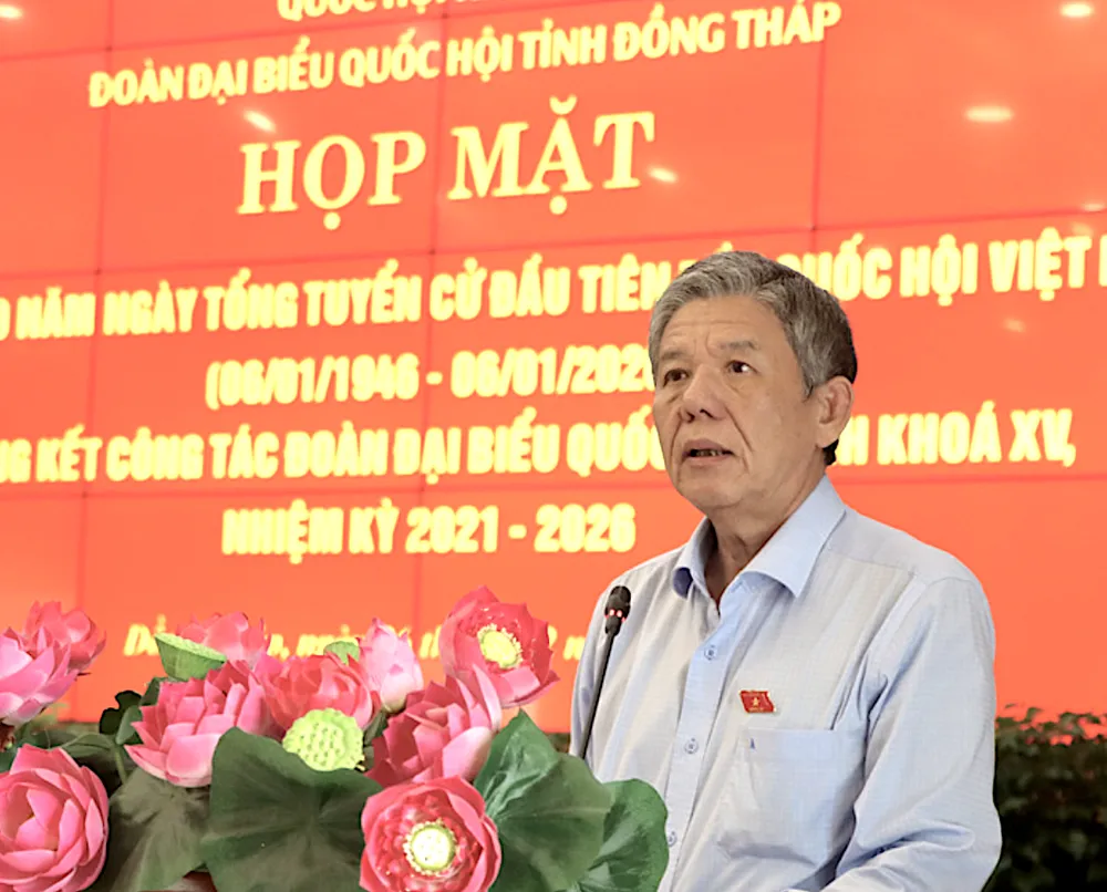 HOP MAT QUOC HOI DT1.png