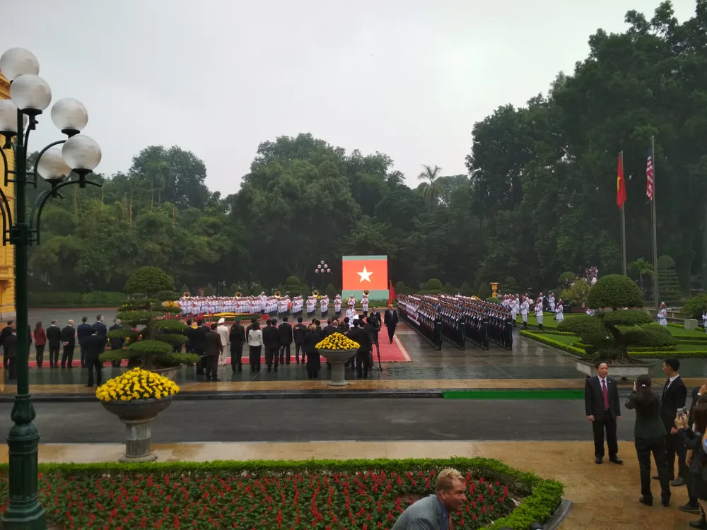 Chủ tịch nước Trần Đại Quang chủ trì lễ đón Tổng thống Donald Trump ảnh 4