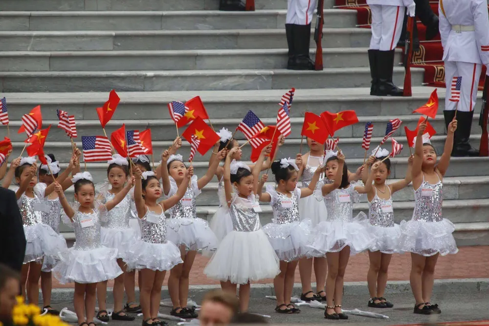 Chủ tịch nước Trần Đại Quang chủ trì lễ đón Tổng thống Donald Trump ảnh 1