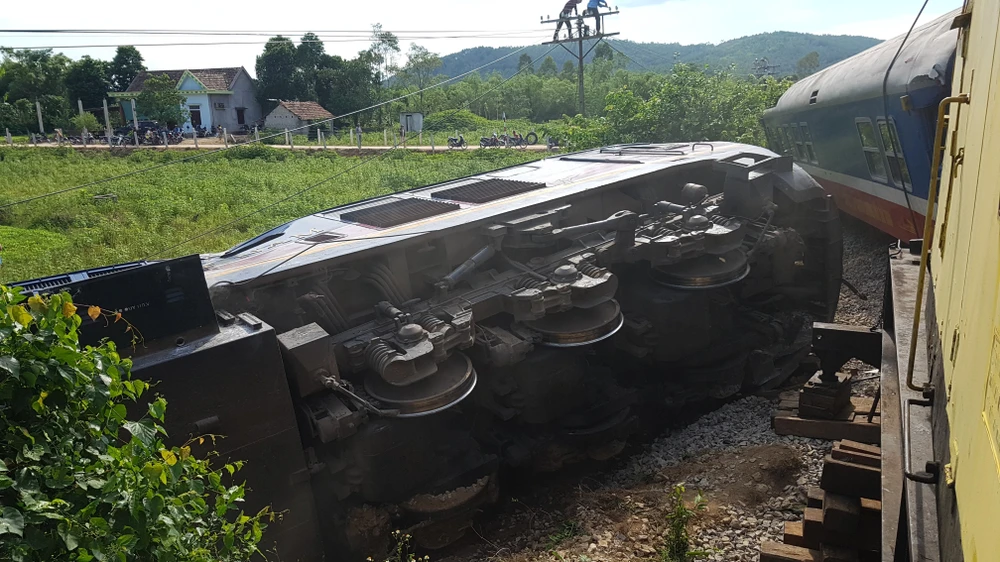 Nỗ lực thông tuyến đường sắt Bắc - Nam sau tai nạn ảnh 2 Nỗ lực thông tuyến đường sắt Bắc - Nam sau tai nạn ảnh 2