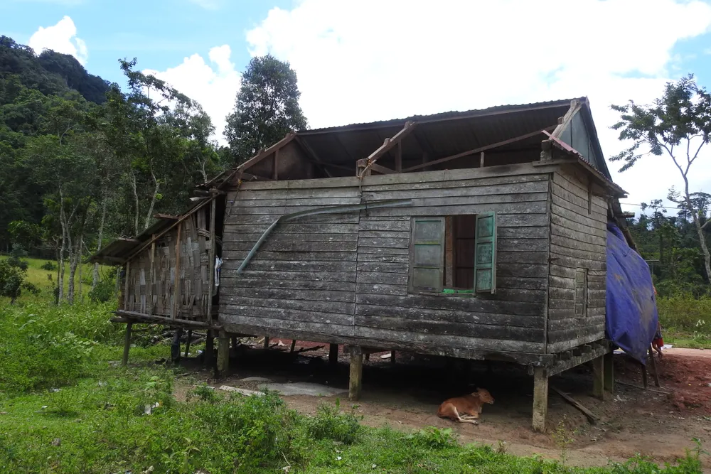 Tan tác đường lên A Rem ảnh 2