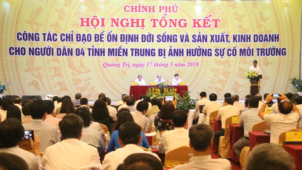 Hội nghị tổng kết công tác chỉ đạo để ổn định đời sống sản xuất, kinh doanh cho người dân 4 tỉnh miền Trung bị ảnh hưởng bởi sự cố môi trường biển do Formosa gây ra được tổ chức tại Đông Hà, Quảng Trị. 