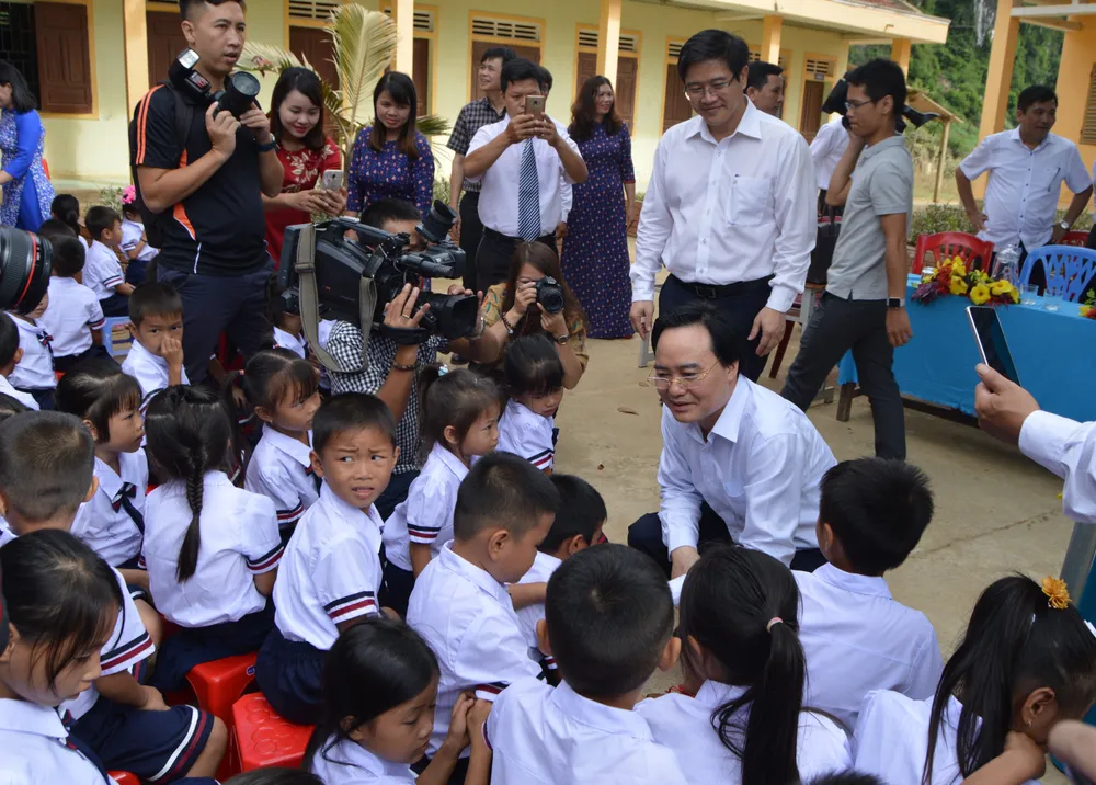 Quảng Bình: Khai giảng Bộ trưởng không đọc diễn văn ảnh 3