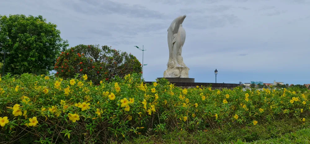 Đôi bờ sông Nhật Lệ bừng sáng sau khi được chỉnh trang  ảnh 5