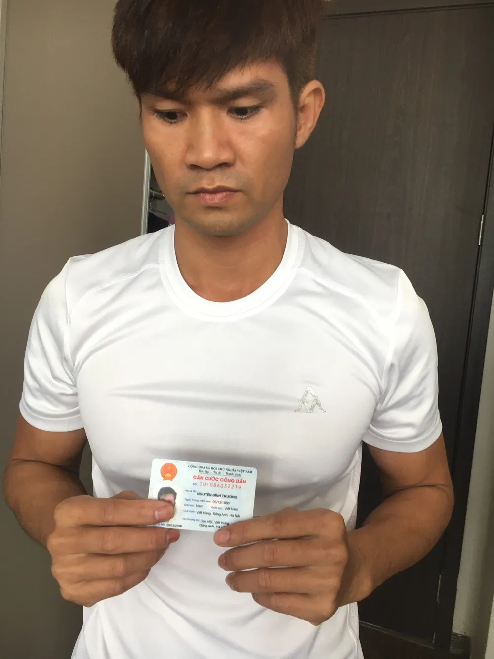 Bắt nóng đối tượng trộm 80 điện thoại thông minh ảnh 1