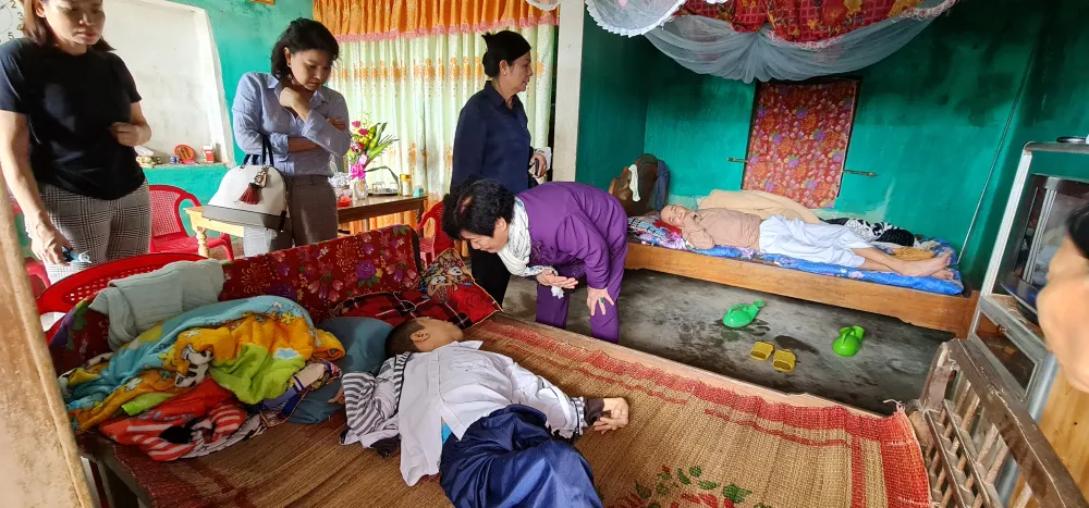 Tặng quà những gia đình khó khăn tại Quảng Bình và Quảng Trị ảnh 1 Tặng quà những gia đình khó khăn tại Quảng Bình và Quảng Trị ảnh 1