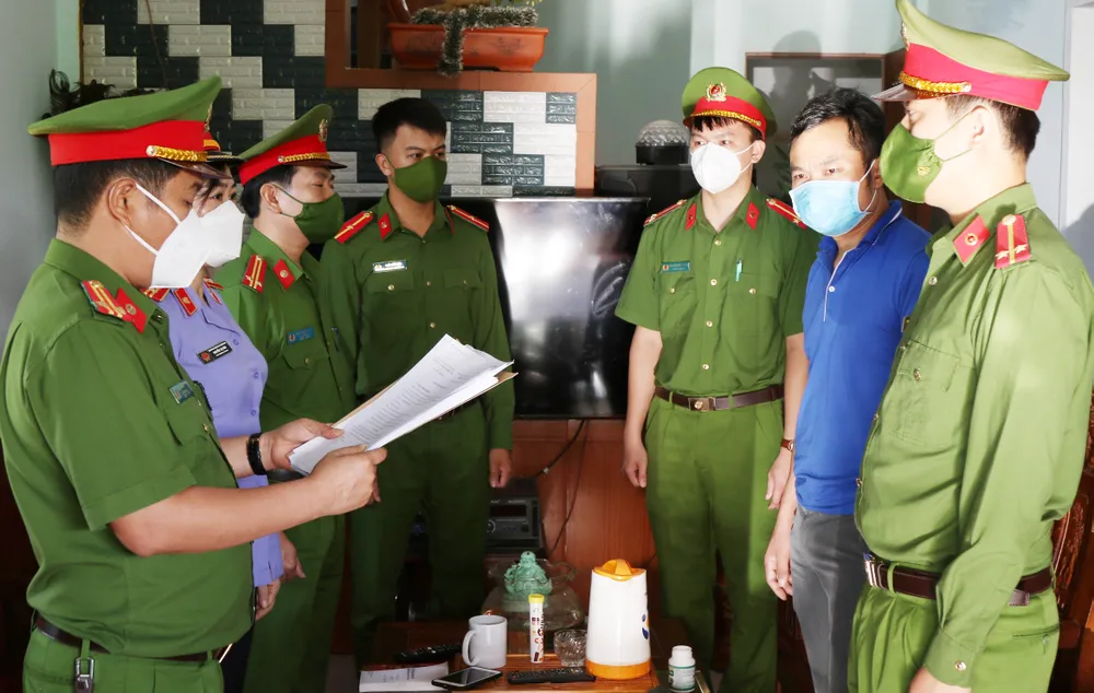 Bắt giám đốc công ty tài chính lừa đảo chiếm đoạt tài sản ảnh 1 Bắt giám đốc công ty tài chính lừa đảo chiếm đoạt tài sản ảnh 1