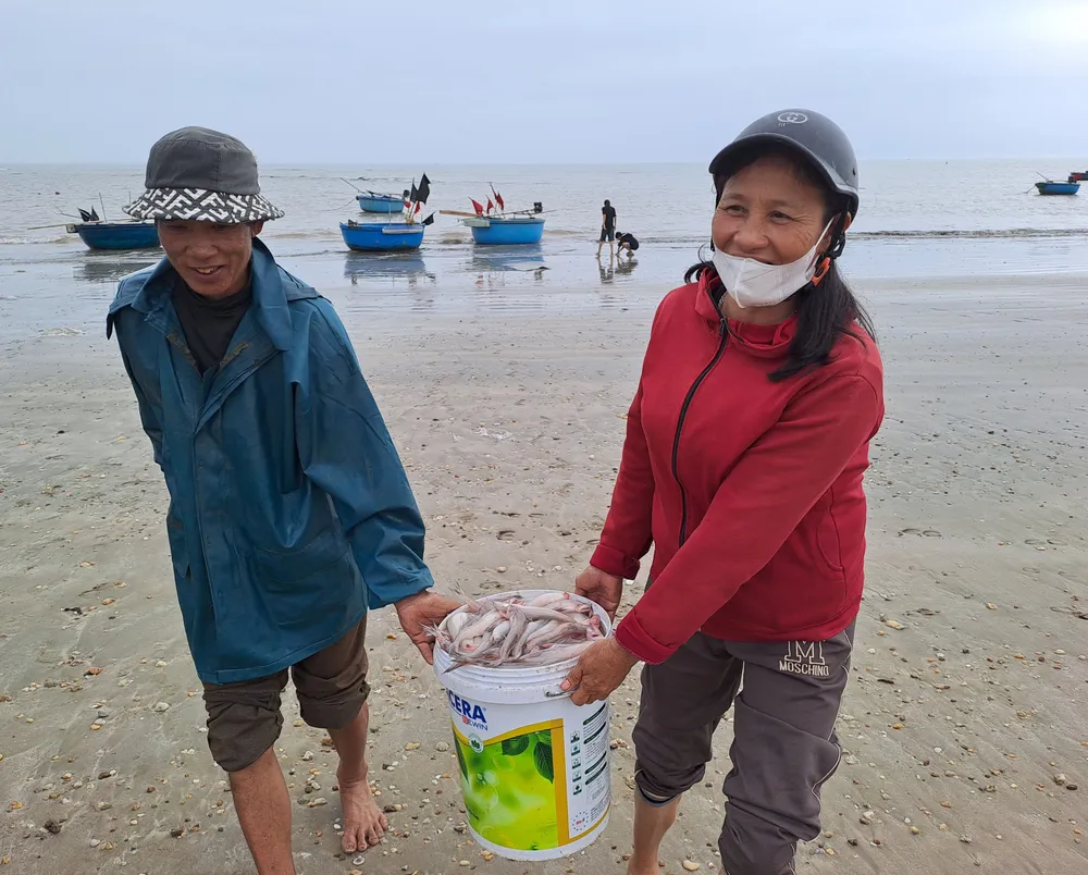 Ngư dân Quảng Phí, Quảng Trạch trúng đậm cá khoai Ngư dân Quảng Phí, Quảng Trạch trúng đậm cá khoai