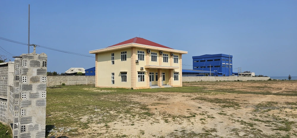 8 năm, nhà máy viên nén vẫn chưa xây, mới có 1 căn nhà 2 tầng