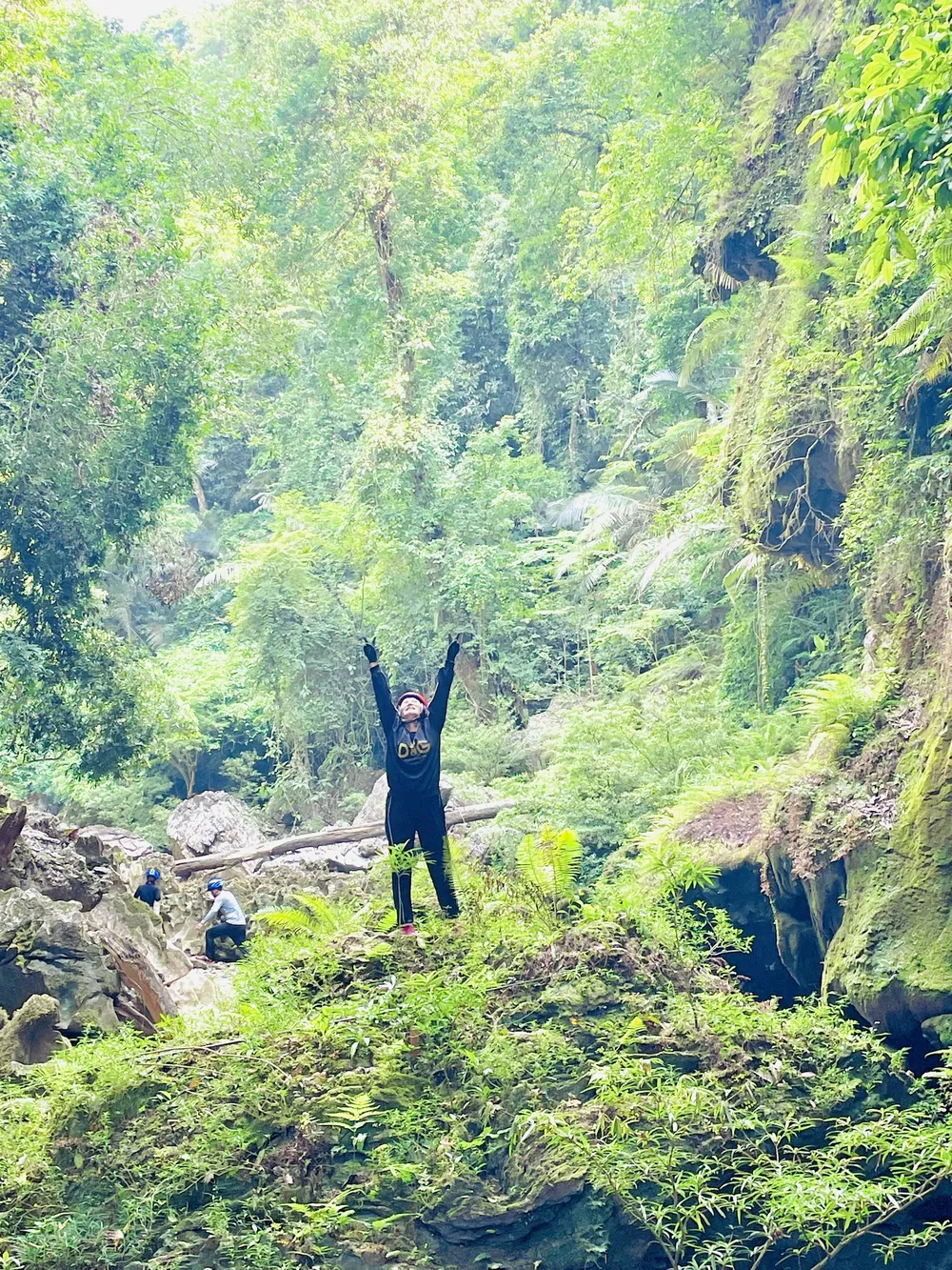 Núi rừng hoang sơ Núi rừng hoang sơ