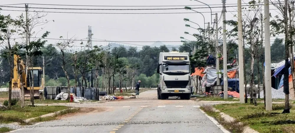 អធិការបានវាយតម្លៃថា Quang Binh បានរៀបចំការដេញថ្លៃដោយបំពានបទប្បញ្ញត្តិសម្រាប់គម្រោងដែលមិនមែនជាតំបន់ទីក្រុងស្របតាមច្បាប់។ 1000025394.jpg