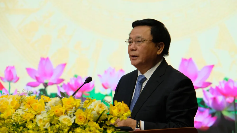 Ông Nguyễn Xuân Thắng, Ủy viên Bộ Chính trị, Giám đốc Học viện Chính trị quốc gia Hồ Chí Minh, Chủ tịch Hội đồng Lý luận Trung ương, phát biểu. Ảnh: NGUYỄN TRANG 1000059413.jpg