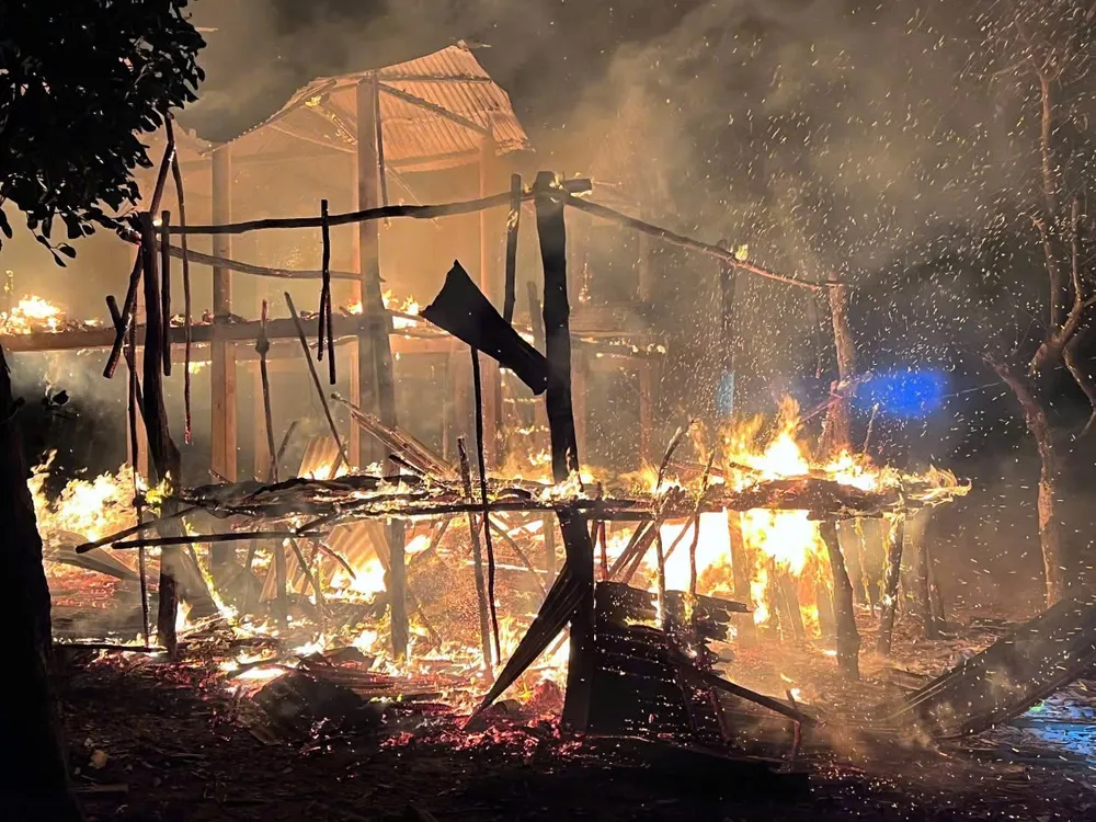 В результате пожара дом сгорел дотла. 1000026218.jpg