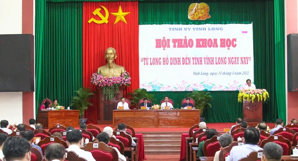 Hội thảo khoa học “Từ Long Hồ dinh đến tỉnh Vĩnh Long ngày nay” ảnh 1 Hội thảo khoa học “Từ Long Hồ dinh đến tỉnh Vĩnh Long ngày nay” ảnh 1