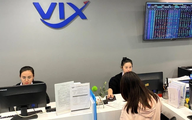  Nhiều NĐT đặt nghi vấn VIX đang bị đội lái ‘đạp giá” để gom hàng giá rẻ. Ảnh: VIX