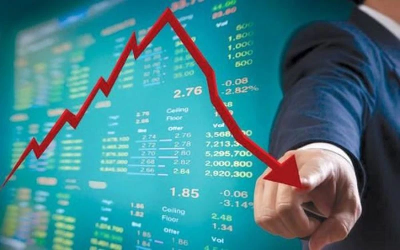 Nhà đầu tư bán tháo cổ phiếu trụ, VN Index về sát mốc 1.200 điểm ​