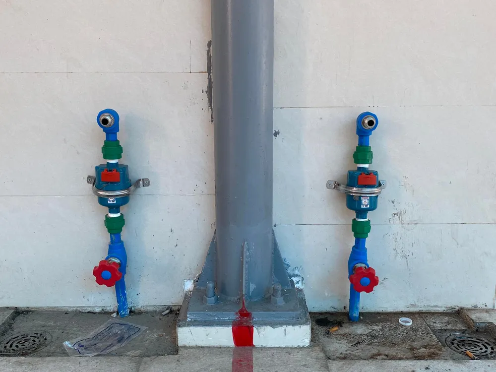 Hệ thống cấp thoát nước được lắp đặt bởi các thiết bị tốt, tránh các tình trạng hư vòi và bể ống. Ảnh: PHẠM NGA