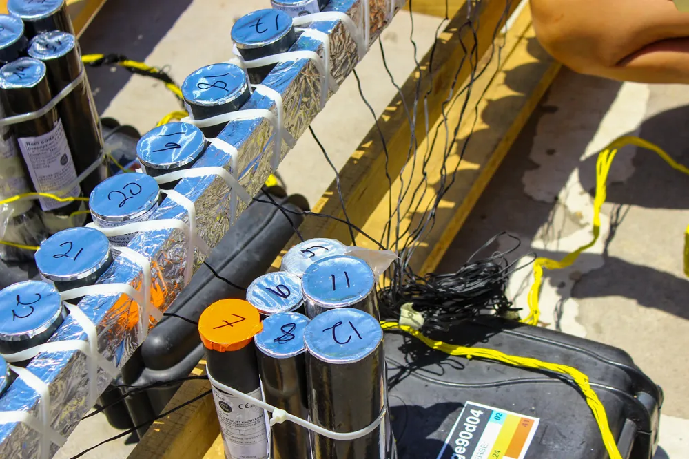 Các loại pháo đội Anh sử dụng trong đêm thi &quot;Vũ điệu của thiên nhiên&quot;